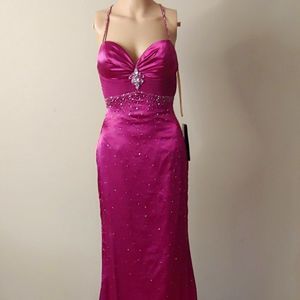 NWT Gorgeous Joli Prom Evening Gown in Magenta